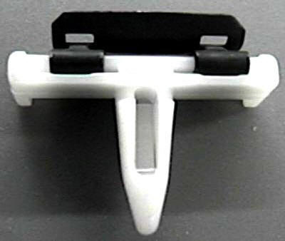Volvo 1304970 BUMPER COVER MOULDING CLIP D&S SALES
